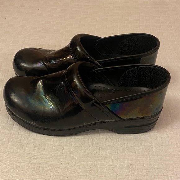 DANSKO Shiny Black Clogs - Picture 6 of 11
